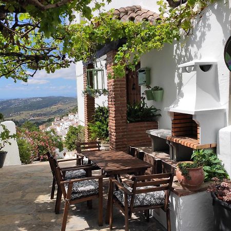 El Hogar De Lucia Villa Касарес Екстериор снимка