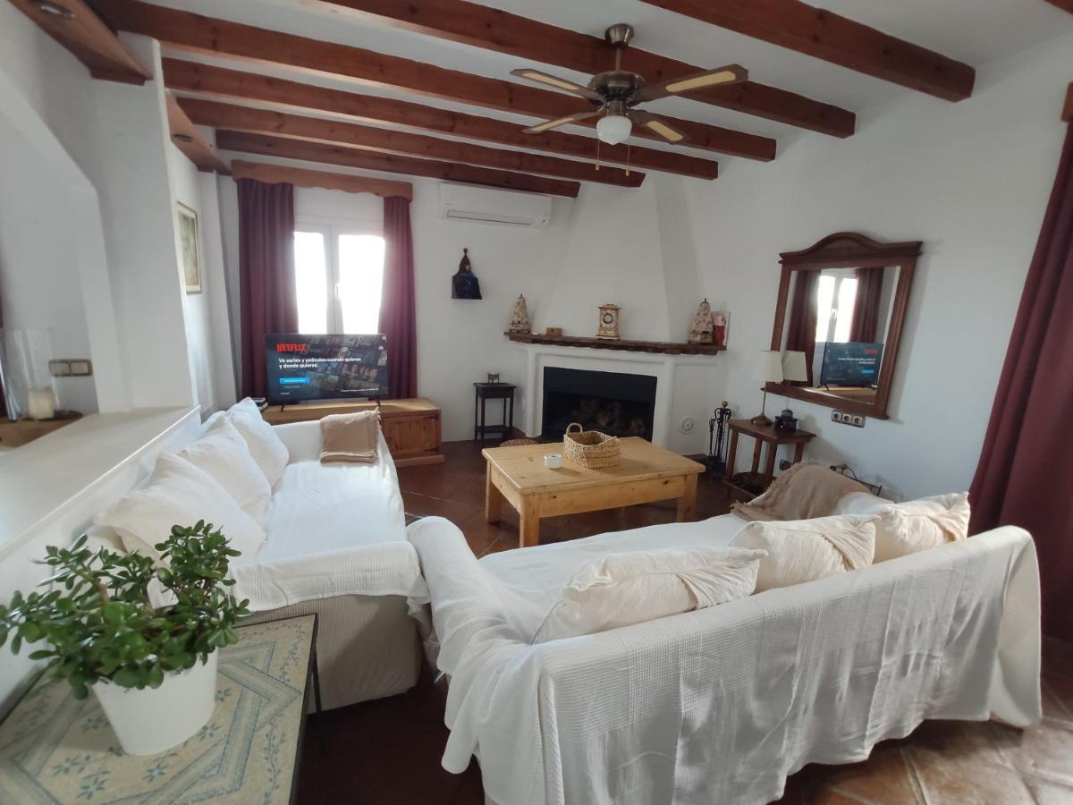El Hogar De Lucia Villa Касарес Екстериор снимка