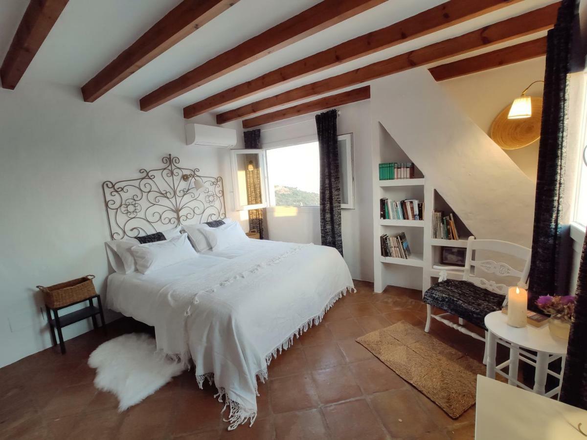 El Hogar De Lucia Villa Касарес Екстериор снимка